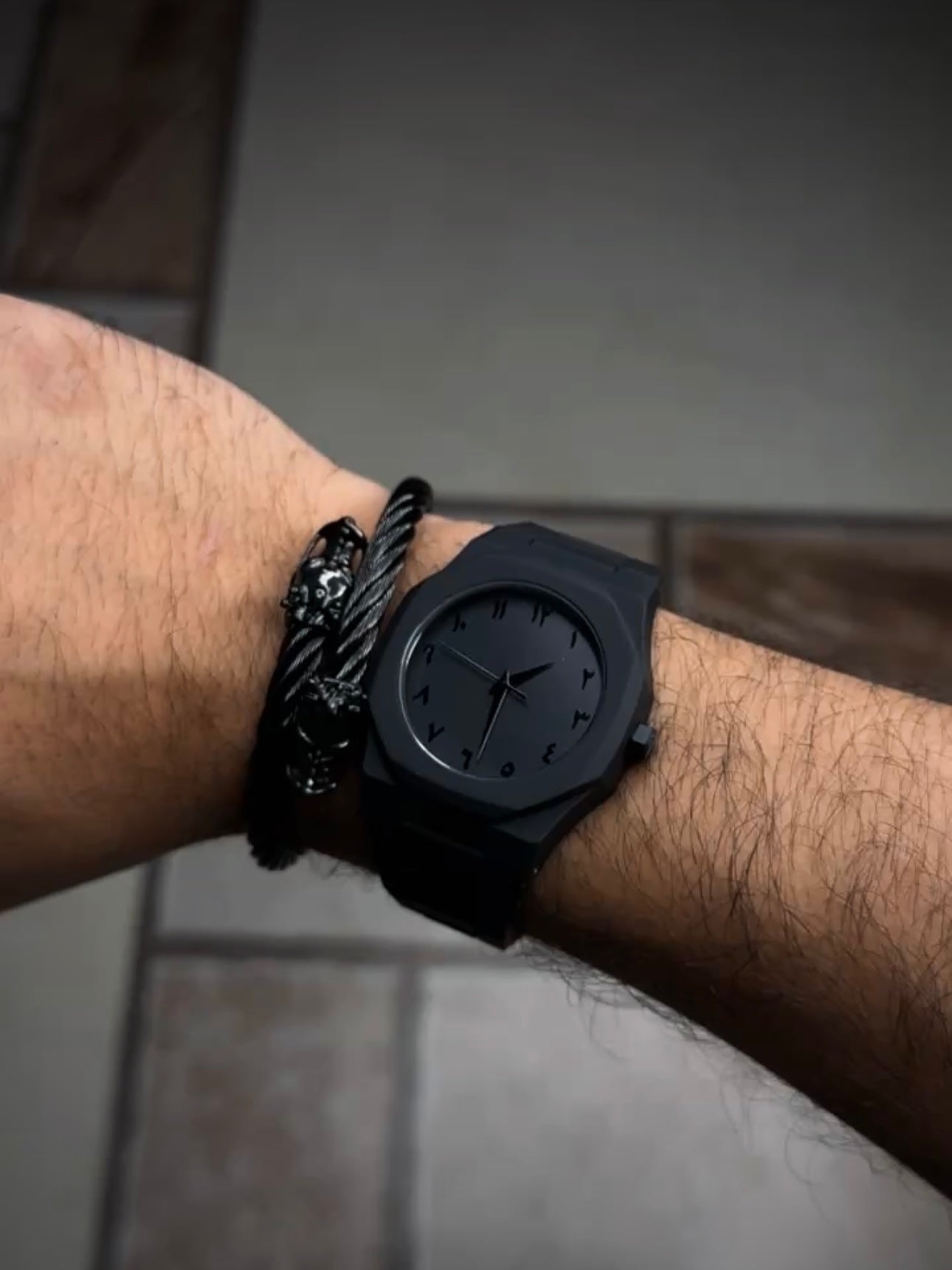Arabic Aura Black Watch